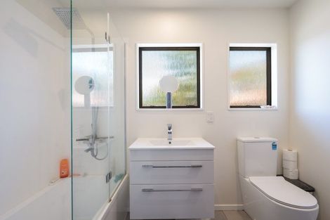 Photo of property in 2/116 Parkers Road, Tahunanui, Nelson, 7011