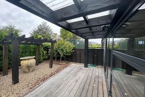 Photo of property in 11 Old Racecourse Road, Albert Town, Wanaka, 9305