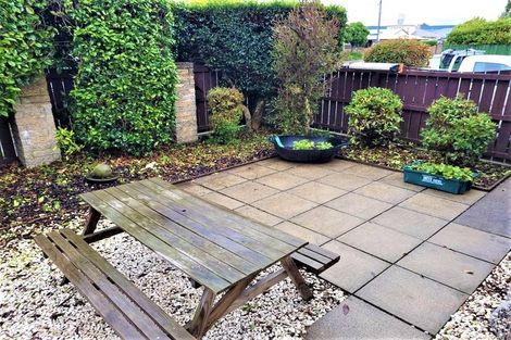 Photo of property in 1/39 Waimairi Road, Upper Riccarton, Christchurch, 8041