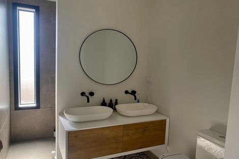 Photo of property in 23 Aplin Terrace, Ngaio, Wellington, 6035