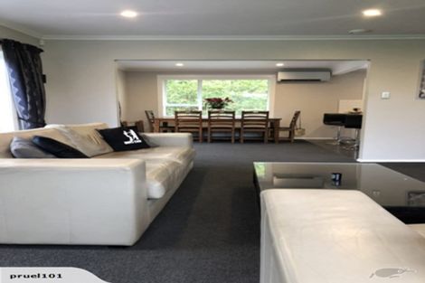 Photo of property in 6 Canberra Place, Redwood, Christchurch, 8051