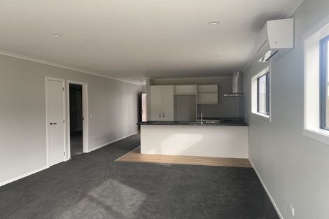 Photo of property in 14 Koru Loop, Paraparaumu, 5032