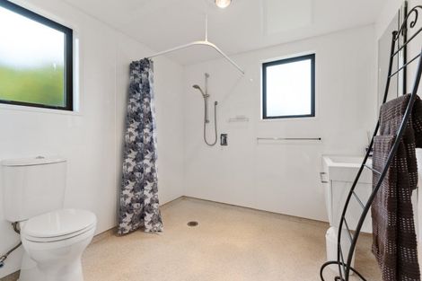 Photo of property in 51a Maire Street, Inglewood, 4330