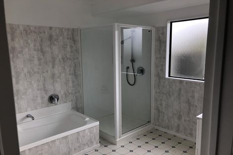 Photo of property in 115 Schnell Drive, Kelvin Grove, Palmerston North, 4414