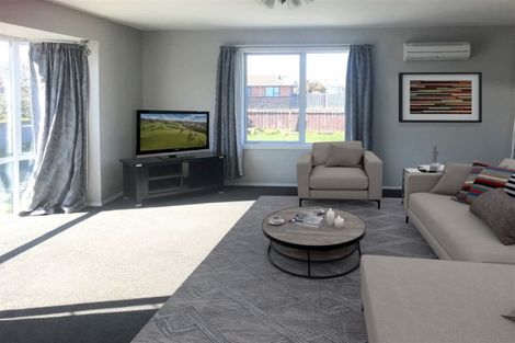 Photo of property in 633 Main North Road, Belfast, Christchurch, 8051