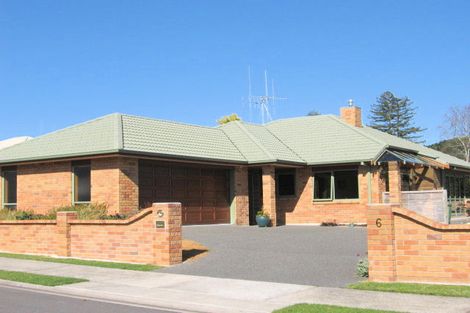 Photo of property in 6 Doneraille Place, Bethlehem, Tauranga, 3110
