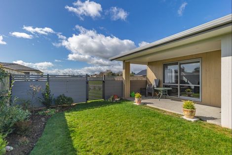 Photo of property in 5 Oak Place, Levin, 5510