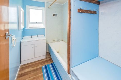 Photo of property in 31 Titoki Street, Castlecliff, Whanganui, 4501