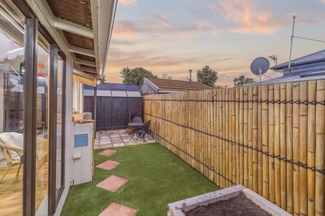 Photo of property in 42a Matlock Street, Woolston, Christchurch, 8062