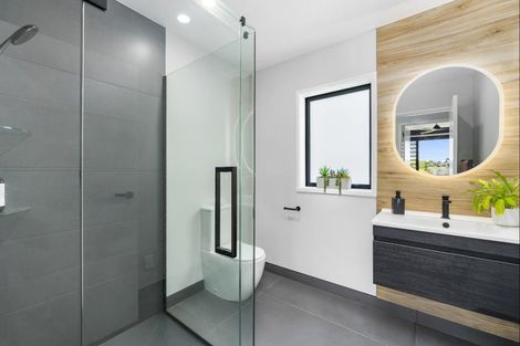 Photo of property in 12 Kuakua Close, Papamoa Beach, Papamoa, 3118