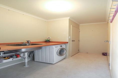 Photo of property in 27 Puriri Street, Te Aroha, 3320