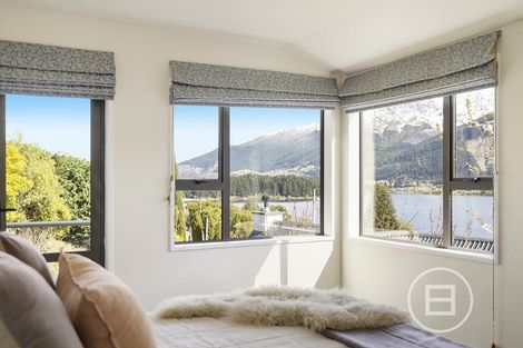 Photo of property in 556d Peninsula Road, Kelvin Heights, Queenstown, 9300