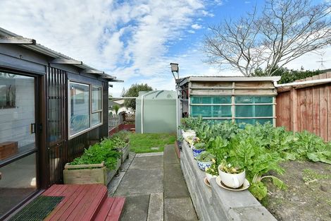 Photo of property in 1/928 Whangaparaoa Road, Manly, Whangaparaoa, 0930