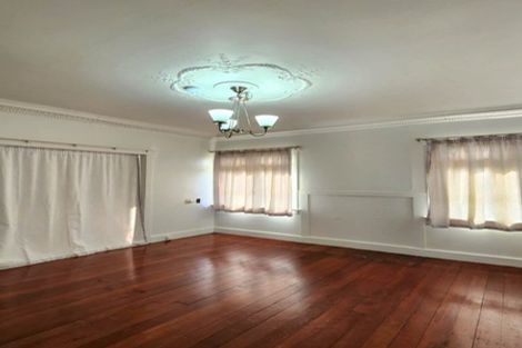 Photo of property in 114 Alcoba Street, Te Kamo, Kamo, 0112