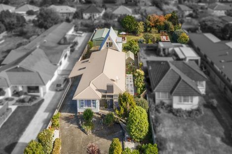 Photo of property in 14 Brightwater Terrace, Terrace End, Palmerston North, 4410