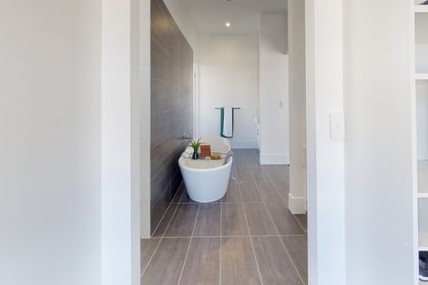 Photo of property in 1a Manor Park, Sunnyhills, Auckland, 2010