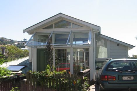 Photo of property in 36 Maarama Crescent, Aro Valley, Wellington, 6021