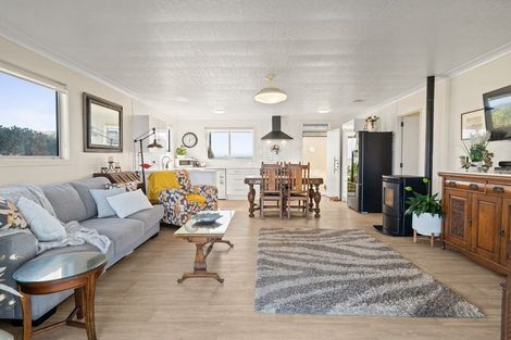 Photo of property in 151 Pukehina Parade, Pukehina, Te Puke, 3189