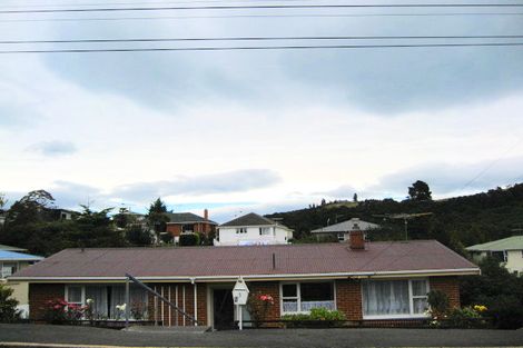 Photo of property in 3 Martin Road, Fairfield, Dunedin, 9018