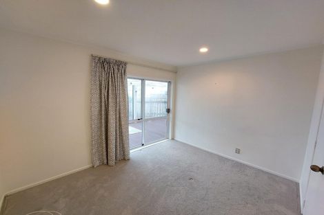 Photo of property in 723c Te Atatu Road, Te Atatu Peninsula, Auckland, 0610