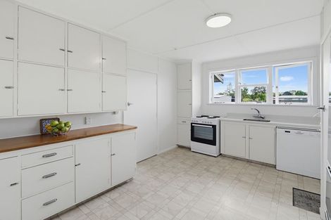 Photo of property in 19 Bennett Street, Waipawa, 4210