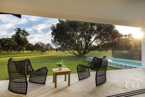 Photo of property in 194 Oceanbeach Road, Mount Maunganui, 3116