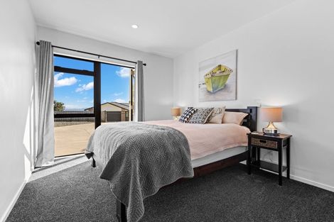 Photo of property in 5 Ti Tree Lane, Stanmore Bay, Whangaparaoa, 0932
