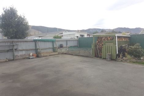 Photo of property in 1 Andrew Street, Waimate, 7924