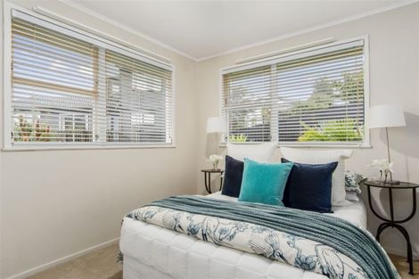 Photo of property in 8 Intrepid Place, Torbay, Auckland, 0630