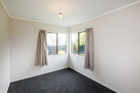 Photo of property in 15 Willowstream Grove, Cloverlea, Palmerston North, 4412