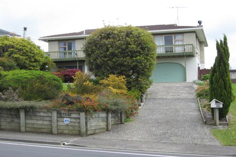 Photo of property in 1062 Whangaparaoa Road, Tindalls Beach, Whangaparaoa, 0930