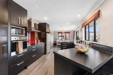 Photo of property in 3 Margaret Place, Waiuku, 2123