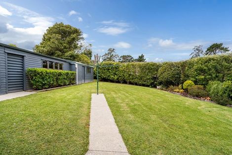 Photo of property in 44 Gladys Avenue, Glenfield, Auckland, 0629