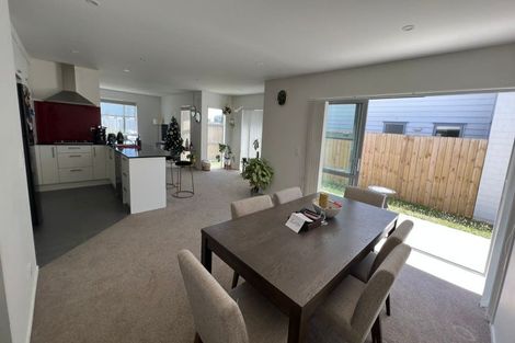 Photo of property in 10 Aeronautic Road, Takanini, 2112