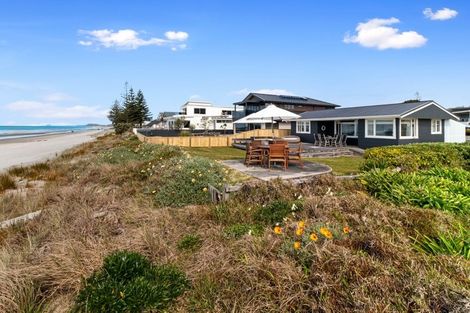 Photo of property in 15 Shaw Road, Waihi Beach, 3611