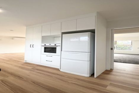 Photo of property in 1/17 Thornton Road, Milford, Auckland, 0620