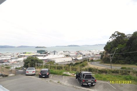 Photo of property in 4 London Road, Korokoro, Lower Hutt, 5012