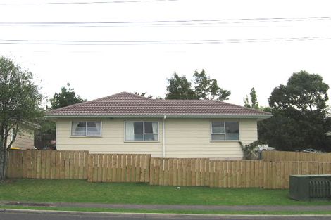 Photo of property in 62 Border Road, Henderson, Auckland, 0612