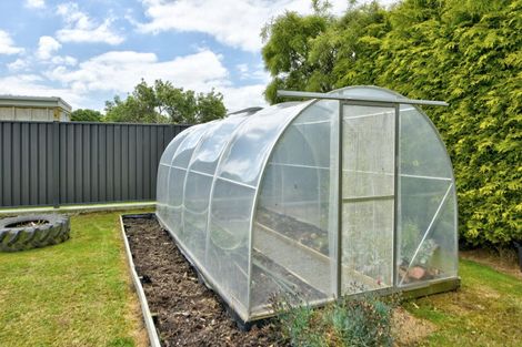 Photo of property in 109 Seaward Road, Edendale, 9825