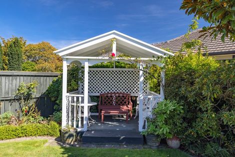 Photo of property in 88 Lake Terrace Road, Burwood, Christchurch, 8061