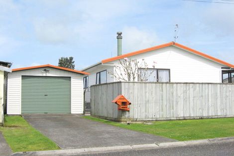 Photo of property in 23 Humphries Street, Inglewood, 4330