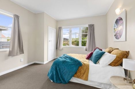 Photo of property in 6 Durham Crescent, Fairfield, Lower Hutt, 5011