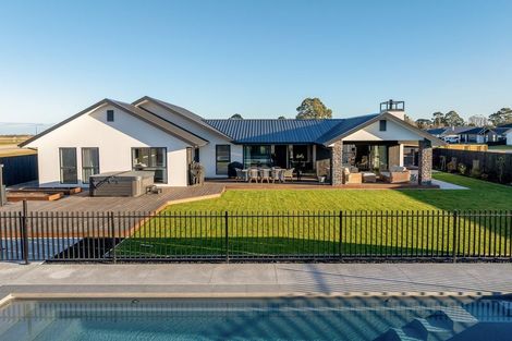 Photo of property in 8 Southdown Place, Kirwee, 7571