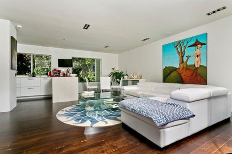 Photo of property in 3/37 Clifton Road, Hauraki, Auckland, 0622