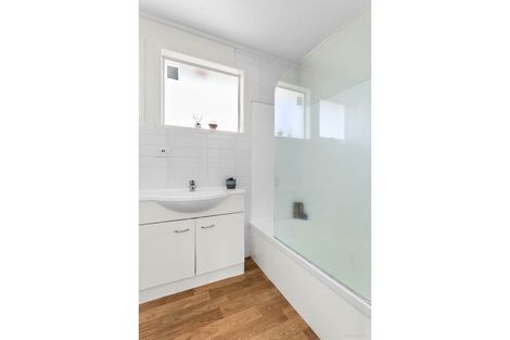 Photo of property in 2/260 Birkdale Road, Birkdale, Auckland, 0626