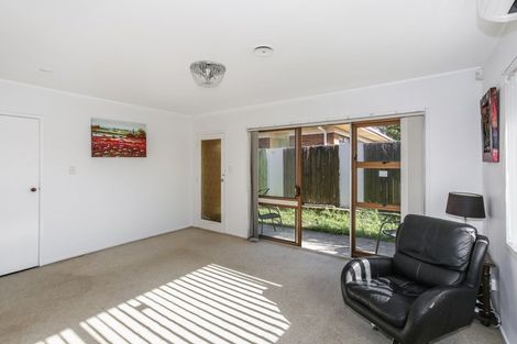 Photo of property in 42a Trentham Road, Papakura, 2110