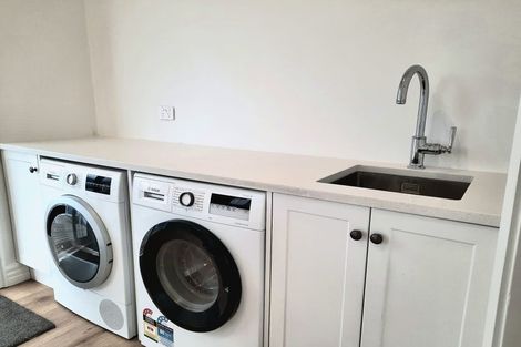 Photo of property in 536 Hibiscus Coast Highway, Hatfields Beach, Orewa, 0931