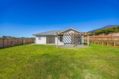 Photo of property in 6 Malbec Place, Huapai, Kumeu, 0810
