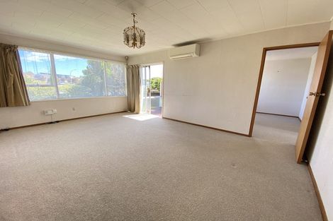 Photo of property in 60 Casuarina Road, Half Moon Bay, Auckland, 2012