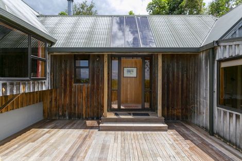 Photo of property in 62 Hauraki Terrace, Pukawa Bay, Turangi, 3381